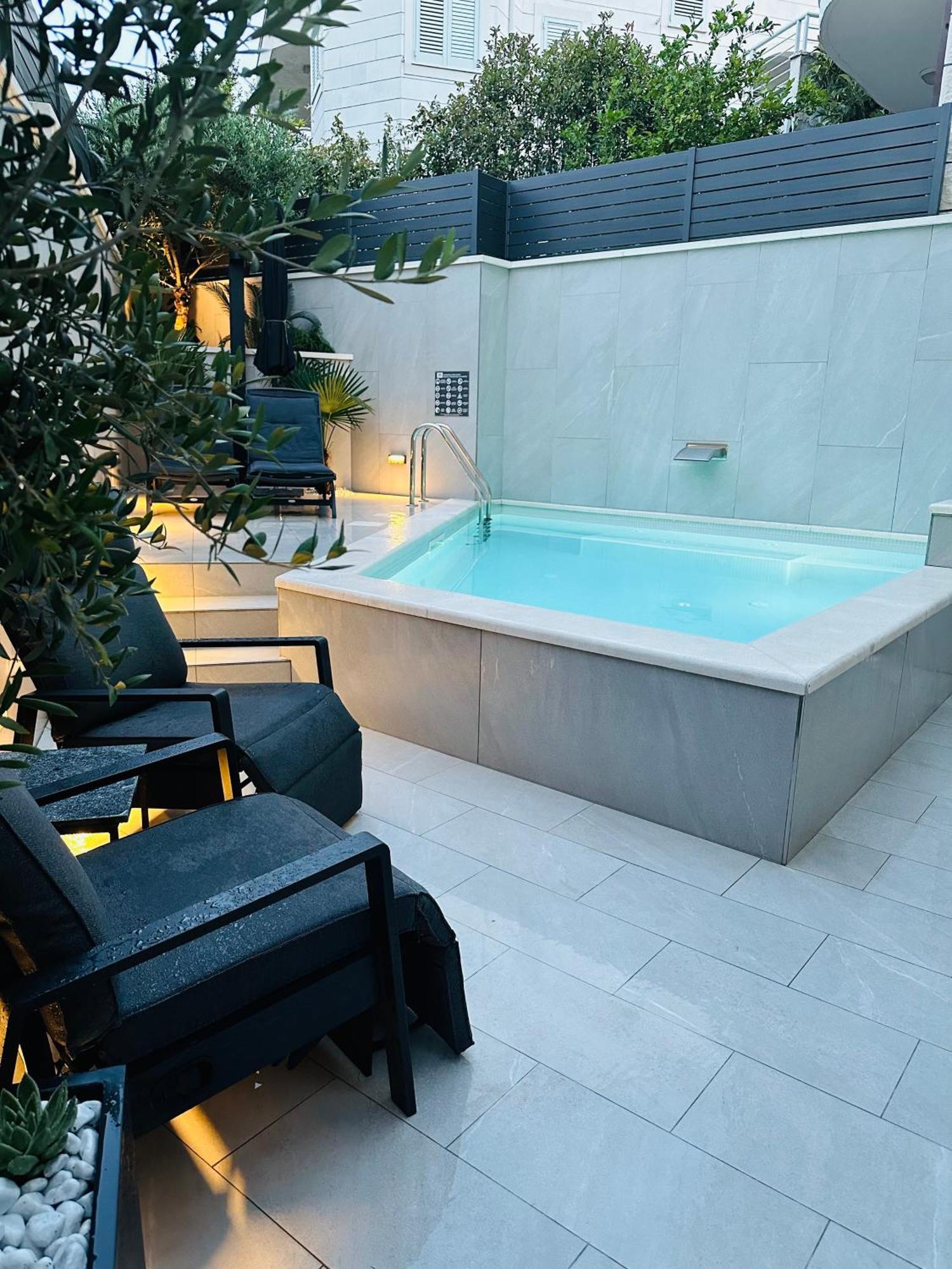 Apartment One B With Heated Private Pool Dubrovník Exteriér fotografie